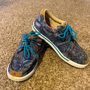 Woman’s Twisted X shoes size 7m